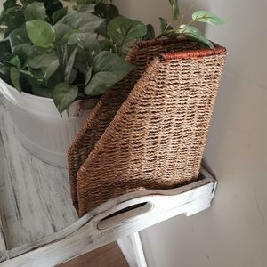 Wicker magazine holder